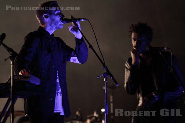 MASSIVE ATTACK - 2010-07-04 - BELFORT - Presqu'ile du Malsaucy - 